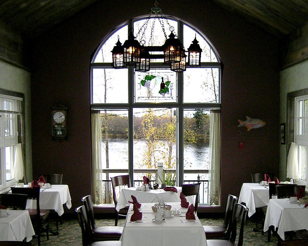 Château Logue Hotel Maniwaki Ngoại thất bức ảnh