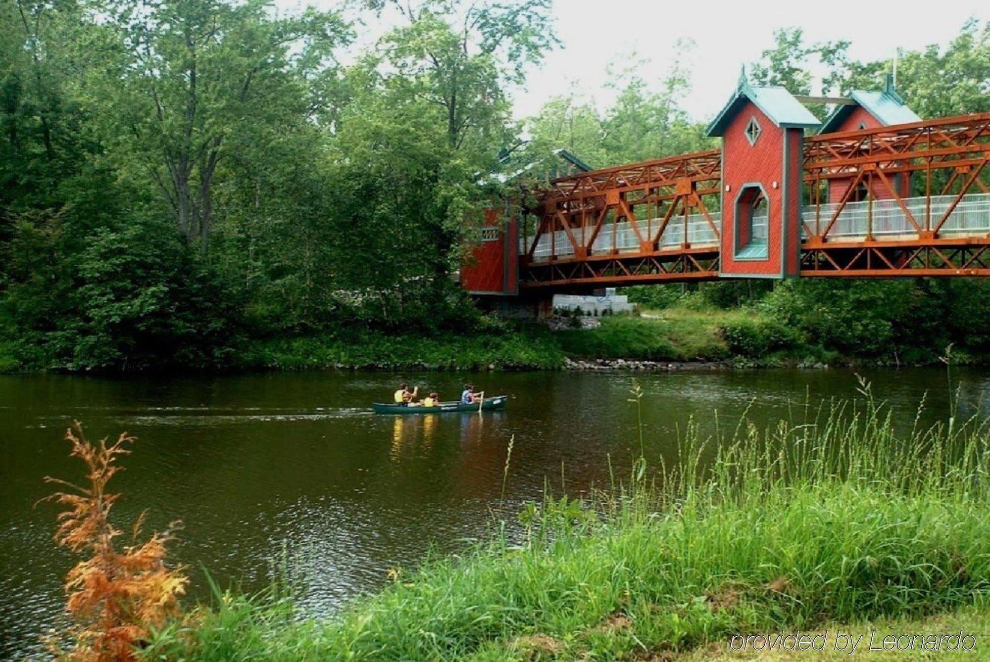 Château Logue Hotel Maniwaki Ngoại thất bức ảnh