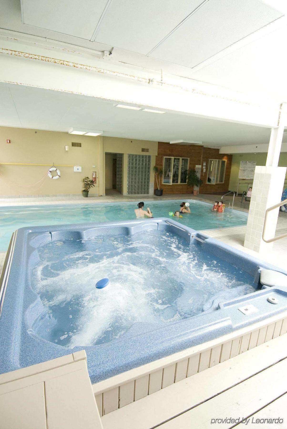 Château Logue Hotel Maniwaki Ngoại thất bức ảnh